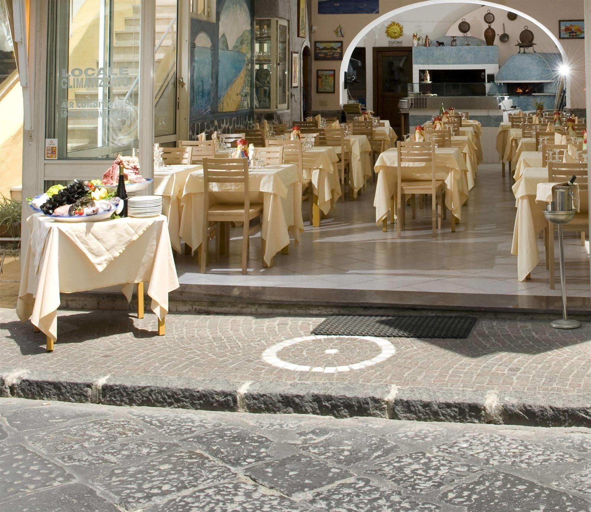Hotel Da Raffaele Ischia Luaran gambar